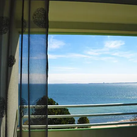 Am Fahrenkroog Meerbrise Aparmtent 287 * Sierksdorf